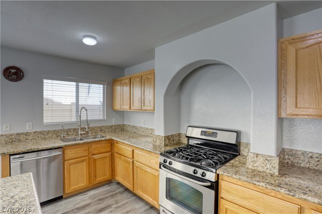 7226 Cestrum Road, Las Vegas, NV 89113