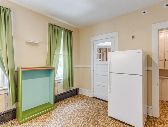 1196 Cranford Avenue, Lakewood, OH 44107