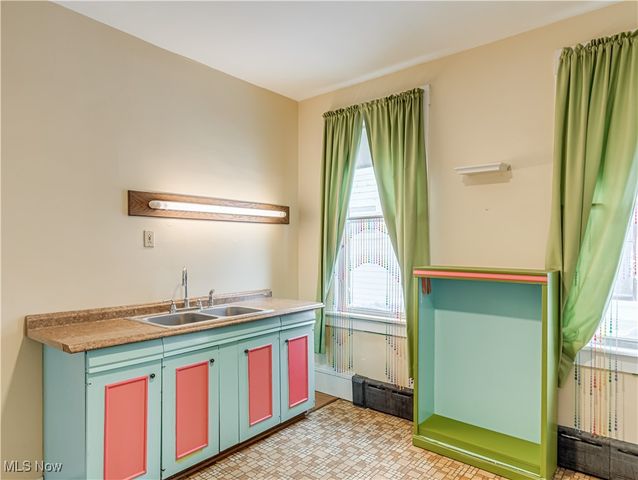 1196 Cranford Avenue, Lakewood, OH 44107