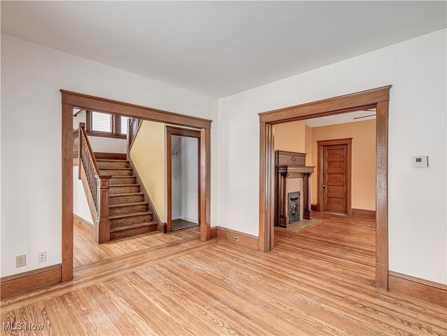 1196 Cranford Avenue, Lakewood, OH 44107