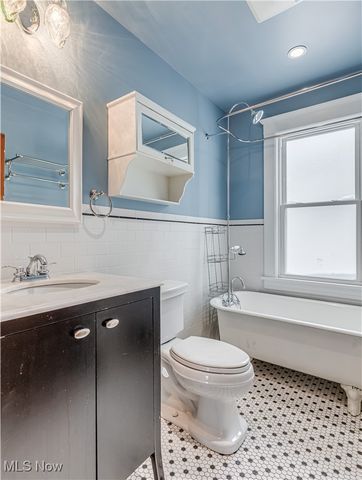 1196 Cranford Avenue, Lakewood, OH 44107