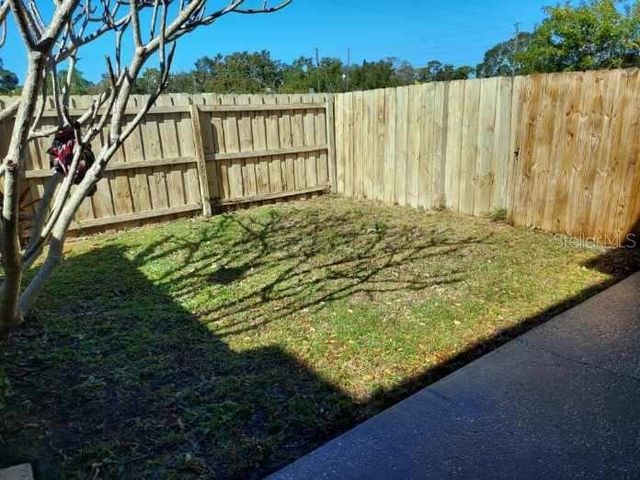 1512 CHATEAUX DE VILLE COURT, Clearwater, FL 33764