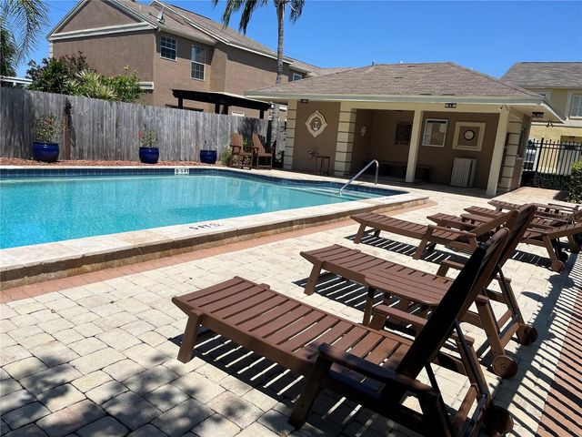 1512 CHATEAUX DE VILLE COURT, Clearwater, FL 33764