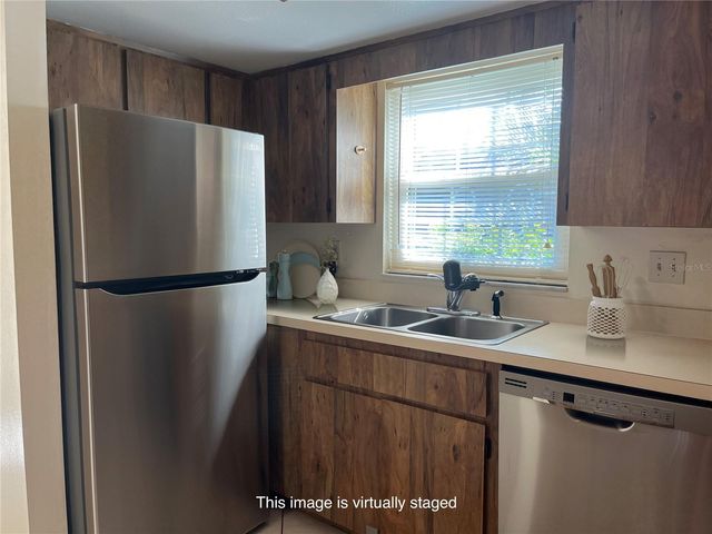 1512 CHATEAUX DE VILLE COURT, Clearwater, FL 33764