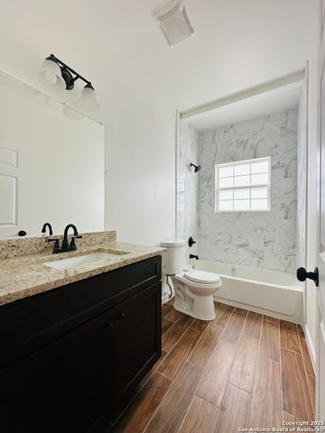 180 Turnberry, La Vernia, TX 78121