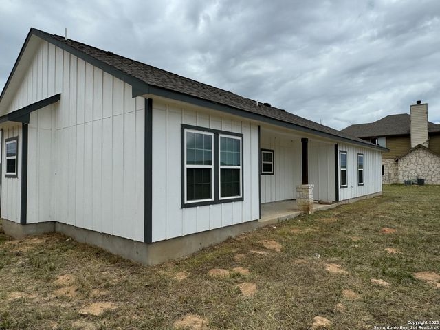 180 Turnberry, La Vernia, TX 78121