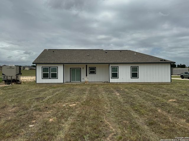 180 Turnberry, La Vernia, TX 78121