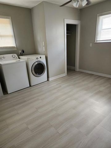 522 Aron Street, Baytown, TX 77520