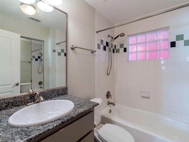 1422 Collier ST 206, Austin, TX 78704