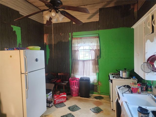 301 N Hampton Street, Fort Worth, TX 76102