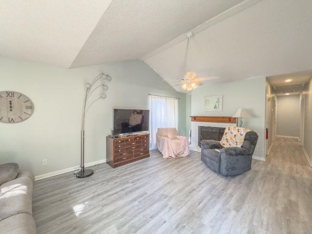 136 Alston Circle, Goose Creek, SC 29445