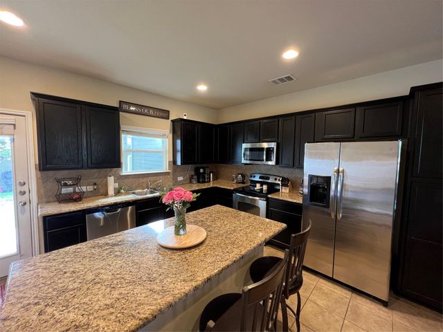 1010 Lost Pines LN, Cedar Park, TX 78613