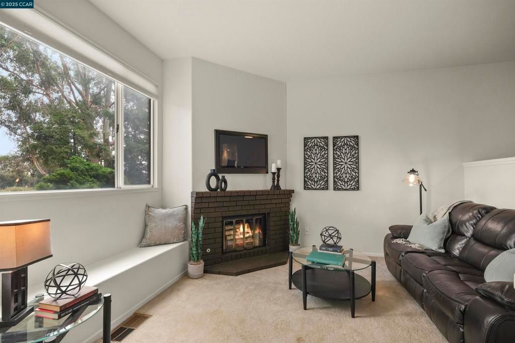 122 Vista Hermosa, Walnut Creek, CA 94597