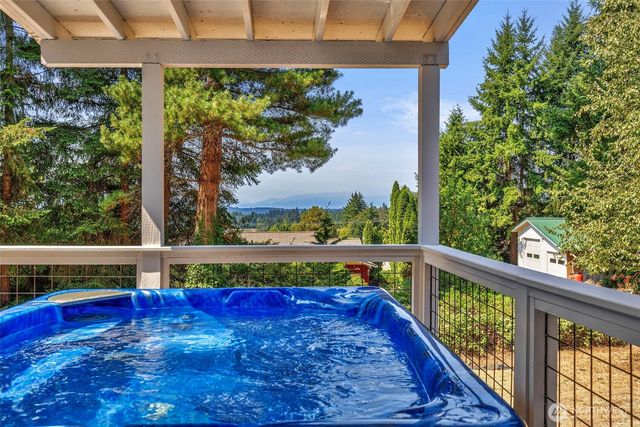 2219 NE Riddell Road, Bremerton, WA 98310