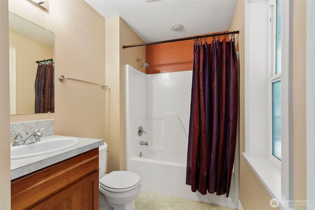 2219 NE Riddell Road, Bremerton, WA 98310