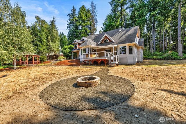 2219 NE Riddell Road, Bremerton, WA 98310