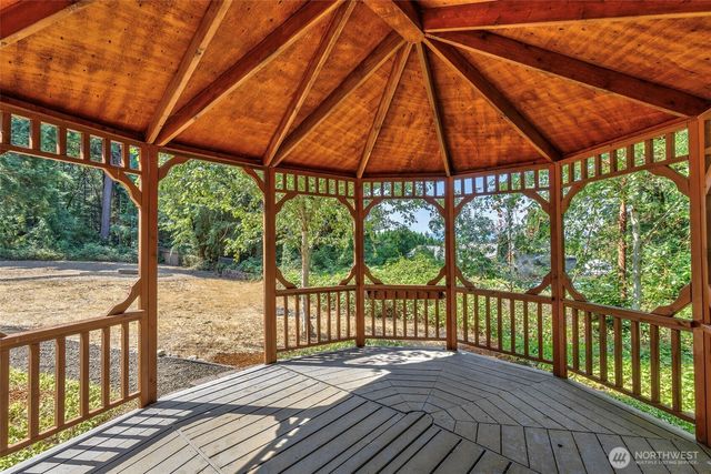2219 NE Riddell Road, Bremerton, WA 98310