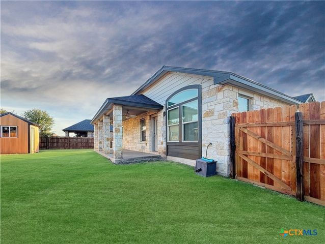 1523 Sandstone Loop, Temple, TX 76502