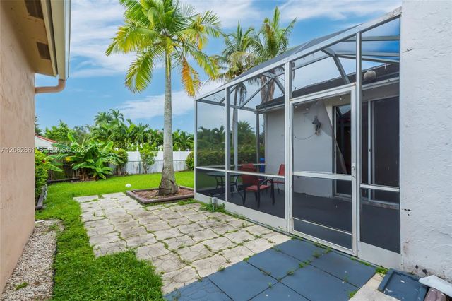 18451 NW 22nd Street, Pembroke Pines, FL 33029