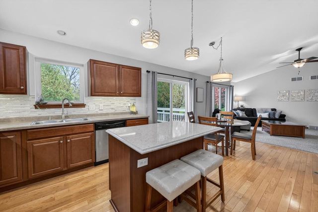 2646 Saw Tooth Drive, Fitchburg, WI 53711