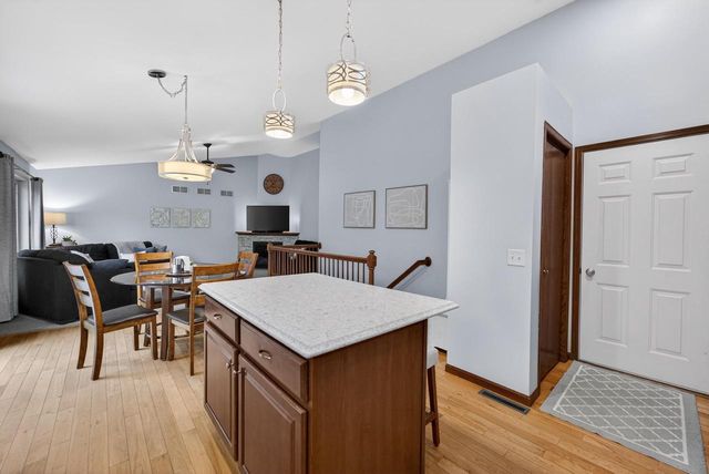 2646 Saw Tooth Drive, Fitchburg, WI 53711