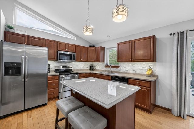 2646 Saw Tooth Drive, Fitchburg, WI 53711