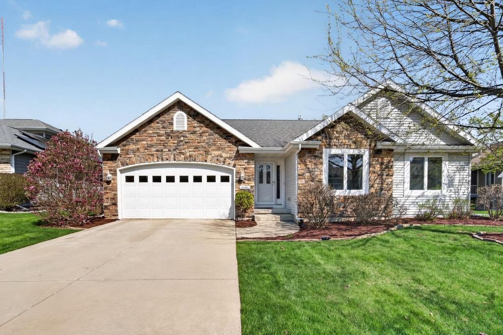 2646 Saw Tooth Drive, Fitchburg, WI 53711