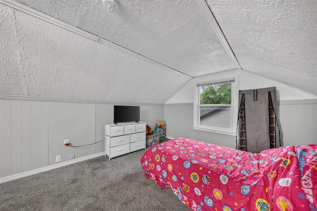 230 Dick Avenue, Pontiac, MI 48341