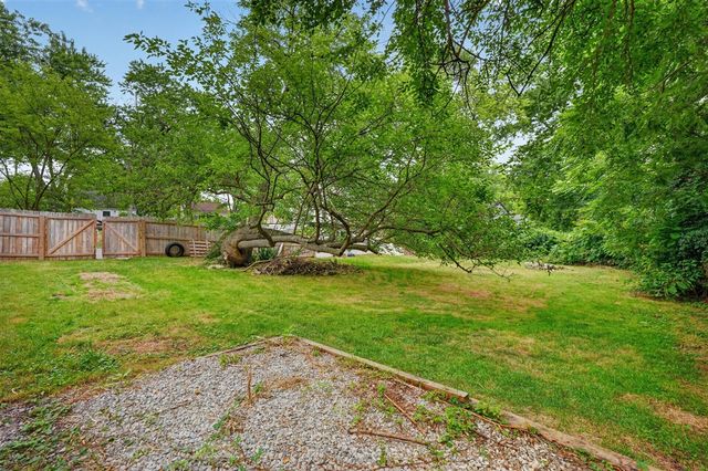 230 Dick Avenue, Pontiac, MI 48341