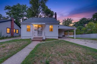 230 Dick Avenue, Pontiac, MI 48341