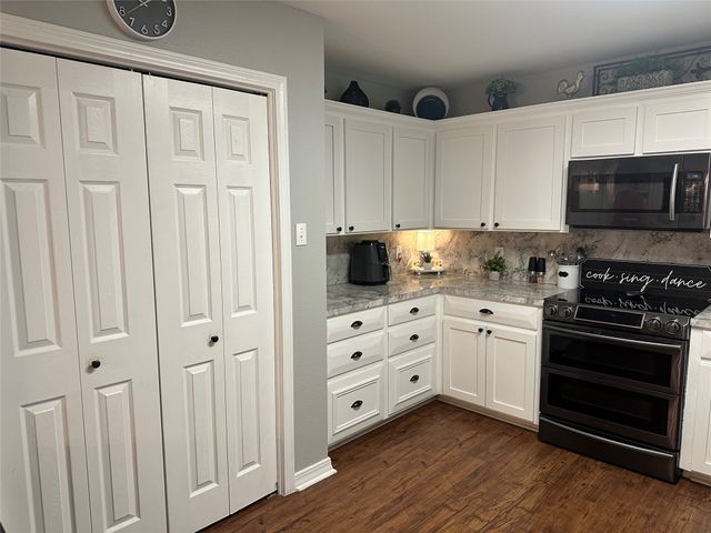 5513 BOSTICK Drive, Tyler, TX 75707