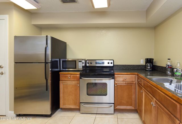 29 ARBOR CLUB Drive 103, Ponte Vedra Beach, FL 32082