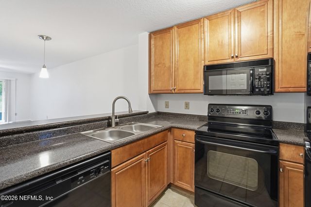 29 ARBOR CLUB Drive 103, Ponte Vedra Beach, FL 32082