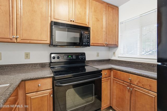 29 ARBOR CLUB Drive 103, Ponte Vedra Beach, FL 32082