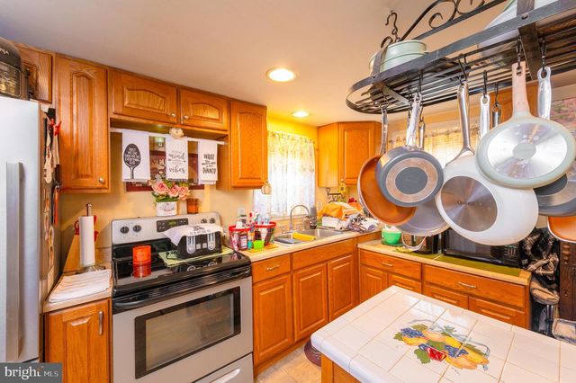 2045 MAIN ST, Lititz, PA 17543