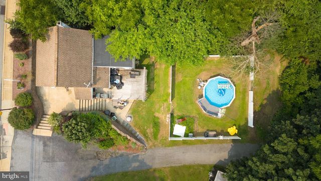 2045 MAIN ST, Lititz, PA 17543