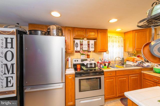 2045 MAIN ST, Lititz, PA 17543