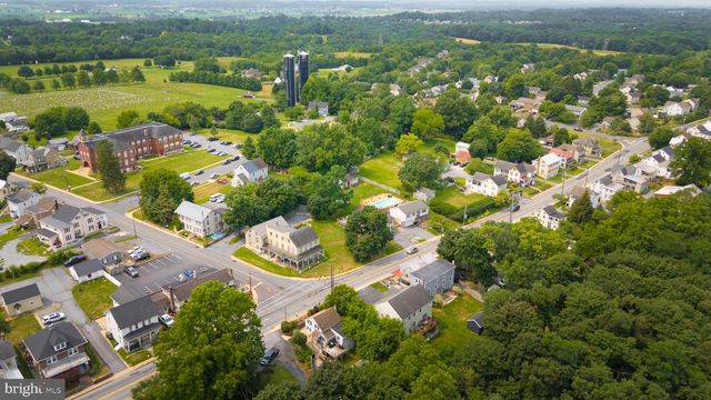 2045 MAIN ST, Lititz, PA 17543