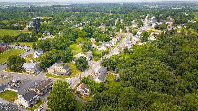 2045 MAIN ST, Lititz, PA 17543