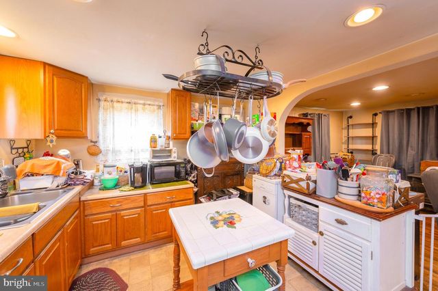 2045 MAIN ST, Lititz, PA 17543