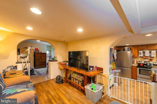2045 MAIN ST, Lititz, PA 17543