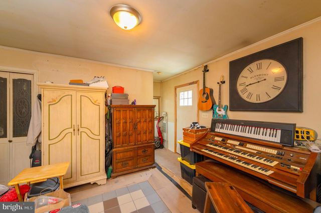 2045 MAIN ST, Lititz, PA 17543