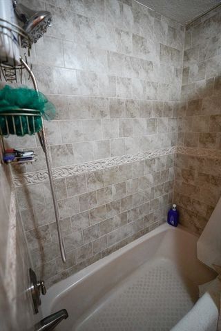 17 Old Farm Rd, Reading, MA 01867