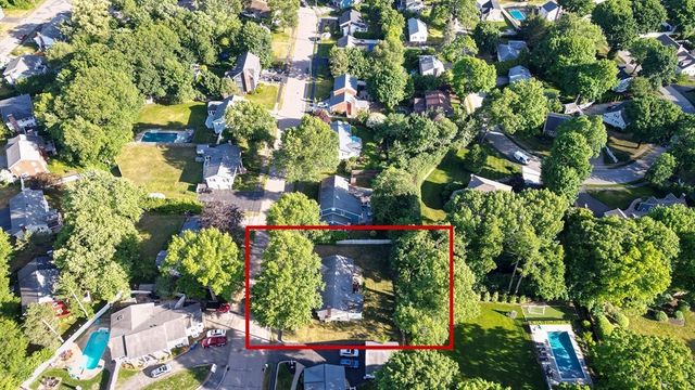 17 Old Farm Rd, Reading, MA 01867