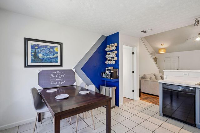 3741 Bill Of Rights Square, Columbus, OH 43207