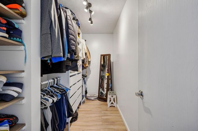 3741 Bill Of Rights Square, Columbus, OH 43207