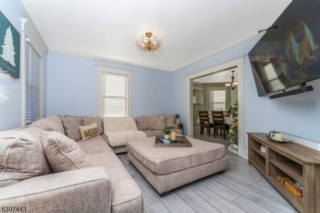 403 Jackson Ave, Dunellen Boro, NJ 08812