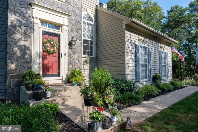 305 ARLINGTON CT, Severn, MD 21144