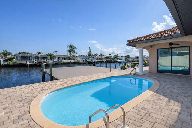 3841 RUDDER WAY, New Port Richey, FL 34652