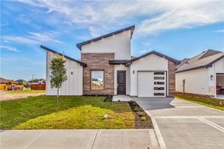 2412 Sabinal Avenue, Hidalgo, TX 78503